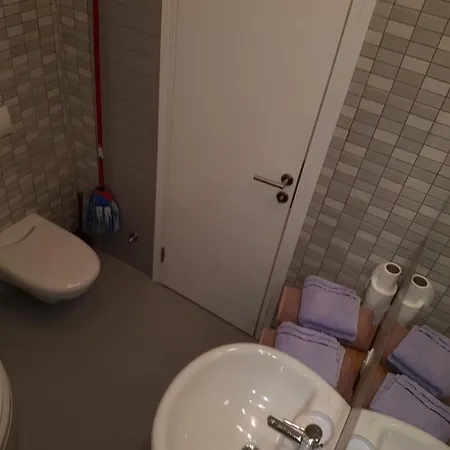 & Ice Apartment